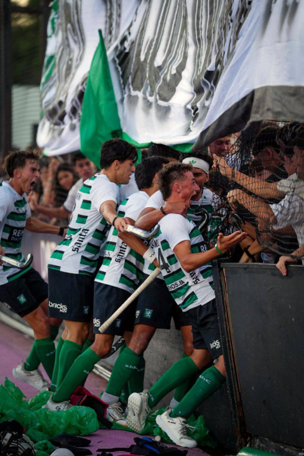 El festejo se tiñó de verde