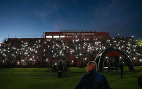 Defensores de Cambaceres inaugura iluminación