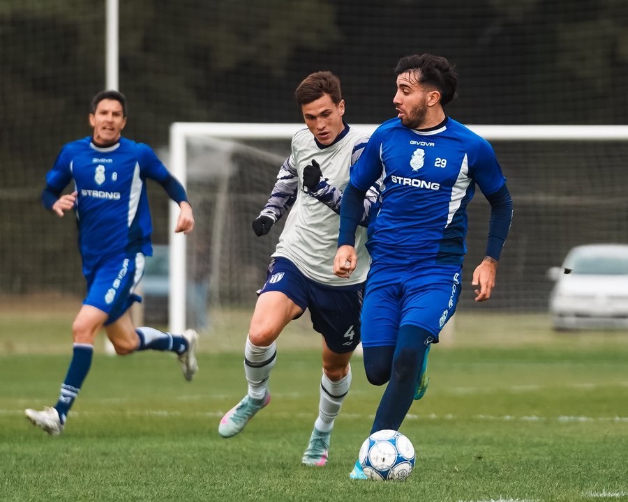 Gimnasia le ganó a Tristán Suárez y presentó a Harlen Castillo