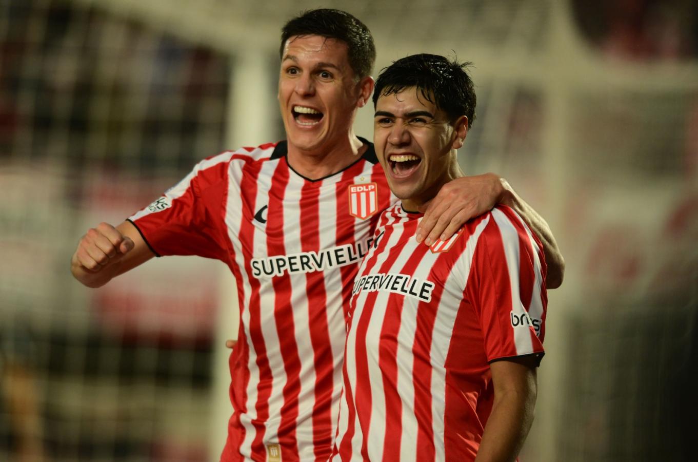 Estudiantes buscará ante Newell’s recuperar terreno en el Clausura