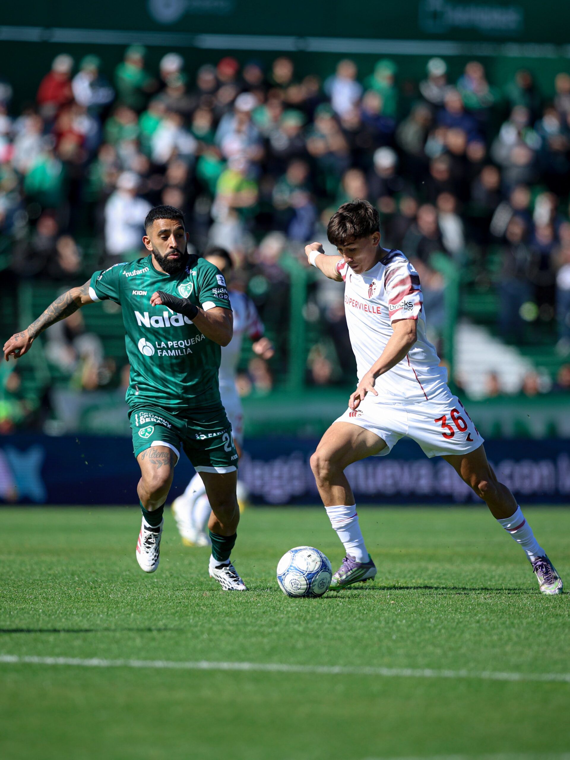 Estudiantes jugó mal y perdió bien con Sarmiento